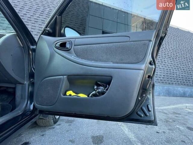 Чорний ЗАЗ Ланос, об'ємом двигуна 1.5 л та пробігом 217 тис. км за 2243 $, фото 6 на Automoto.ua