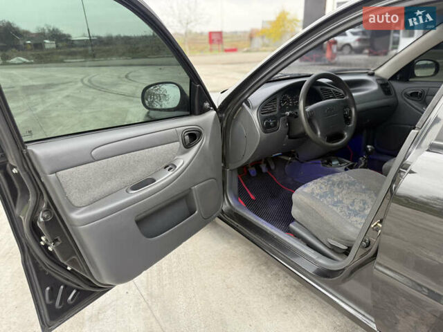 Черный ЗАЗ Ланос, объемом двигателя 1.5 л и пробегом 240 тыс. км за 2750 $, фото 6 на Automoto.ua