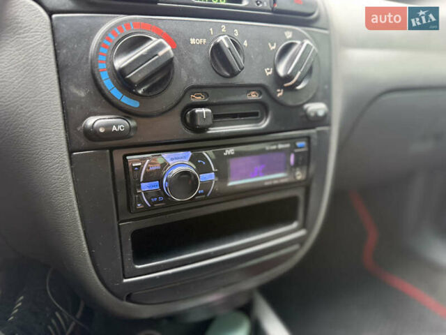 Черный ЗАЗ Ланос, объемом двигателя 1.5 л и пробегом 240 тыс. км за 2750 $, фото 13 на Automoto.ua