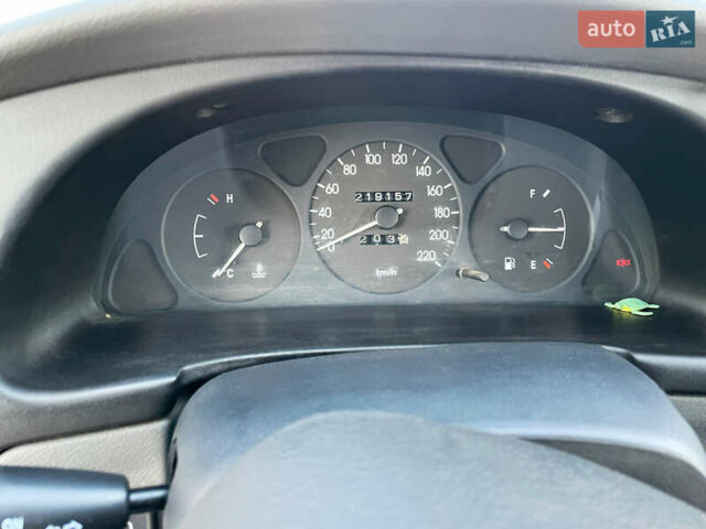 Чорний ЗАЗ Ланос, об'ємом двигуна 1.39 л та пробігом 219 тис. км за 2700 $, фото 9 на Automoto.ua