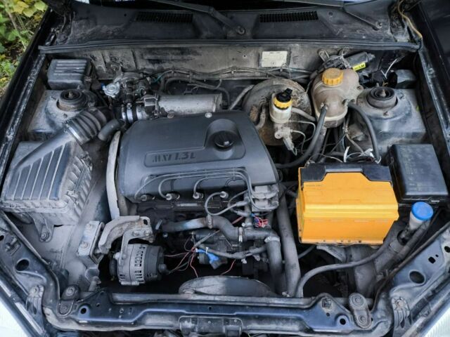 Чорний ЗАЗ Ланос, об'ємом двигуна 1.3 л та пробігом 322 тис. км за 2000 $, фото 5 на Automoto.ua