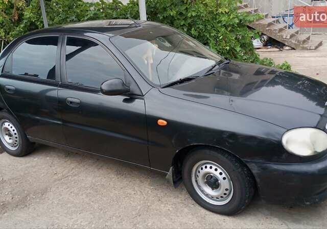 Черный ЗАЗ Ланос, объемом двигателя 1.39 л и пробегом 242 тыс. км за 2500 $, фото 1 на Automoto.ua