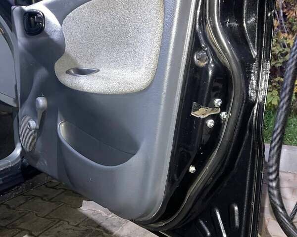 ЗАЗ Ланос 2008 в Полтаве на Automoto.ua Черный ЗАЗ Ланос, объемом двигателя 1.39 л и пробегом 93 тыс. км за 2350 $, фото 4 на Automoto.ua