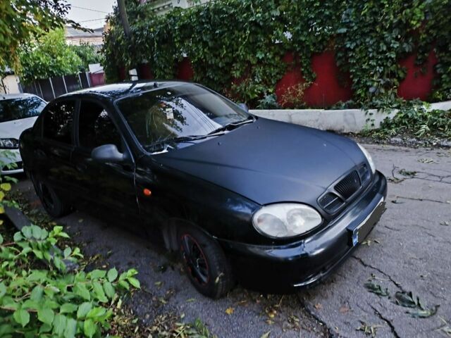 Чорний ЗАЗ Ланос, об'ємом двигуна 1.3 л та пробігом 322 тис. км за 2000 $, фото 1 на Automoto.ua