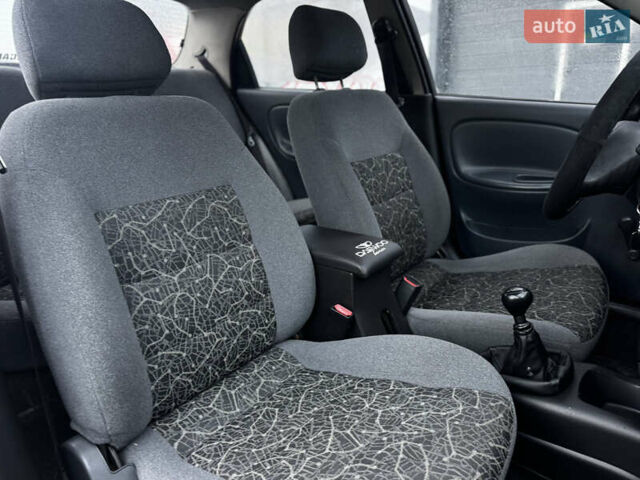 Черный ЗАЗ Ланос, объемом двигателя 1.6 л и пробегом 277 тыс. км за 2999 $, фото 28 на Automoto.ua