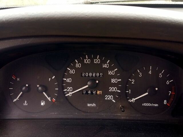 Черный ЗАЗ Ланос, объемом двигателя 1.6 л и пробегом 200 тыс. км за 2500 $, фото 4 на Automoto.ua