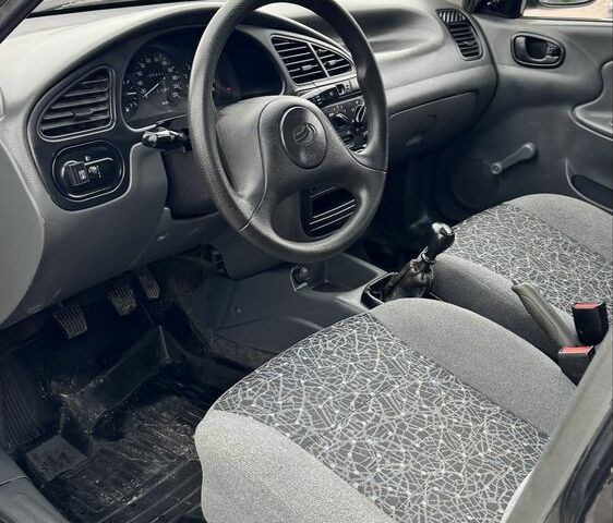 Черный ЗАЗ Ланос, объемом двигателя 1.6 л и пробегом 85 тыс. км за 3700 $, фото 9 на Automoto.ua