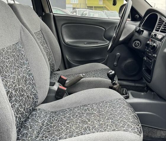 Черный ЗАЗ Ланос, объемом двигателя 1.6 л и пробегом 85 тыс. км за 3700 $, фото 16 на Automoto.ua