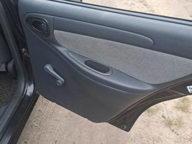 Чорний ЗАЗ Ланос, об'ємом двигуна 1.5 л та пробігом 75 тис. км за 3200 $, фото 5 на Automoto.ua