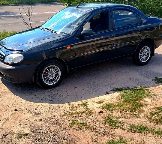 Черный ЗАЗ Ланос, объемом двигателя 1.5 л и пробегом 250 тыс. км за 2800 $, фото 3 на Automoto.ua