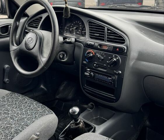 Черный ЗАЗ Ланос, объемом двигателя 1.6 л и пробегом 85 тыс. км за 3700 $, фото 14 на Automoto.ua