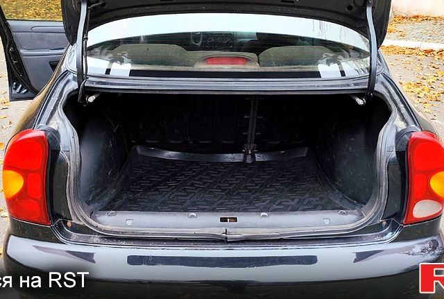 Чорний ЗАЗ Ланос, об'ємом двигуна 1.5 л та пробігом 183 тис. км за 2450 $, фото 13 на Automoto.ua