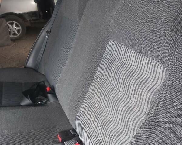 Чорний ЗАЗ Ланос, об'ємом двигуна 1.3 л та пробігом 66 тис. км за 2000 $, фото 6 на Automoto.ua