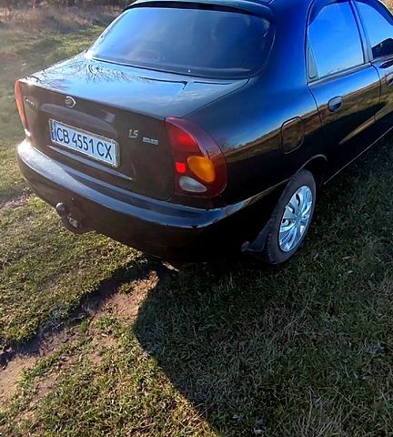 Черный ЗАЗ Ланос, объемом двигателя 1.5 л и пробегом 106 тыс. км за 3200 $, фото 2 на Automoto.ua