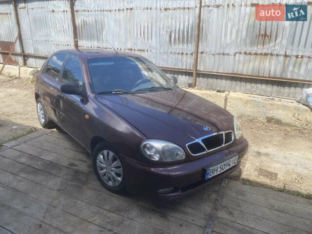 Красный ЗАЗ Ланос, объемом двигателя 1.5 л и пробегом 293 тыс. км за 2500 $, фото 2 на Automoto.ua