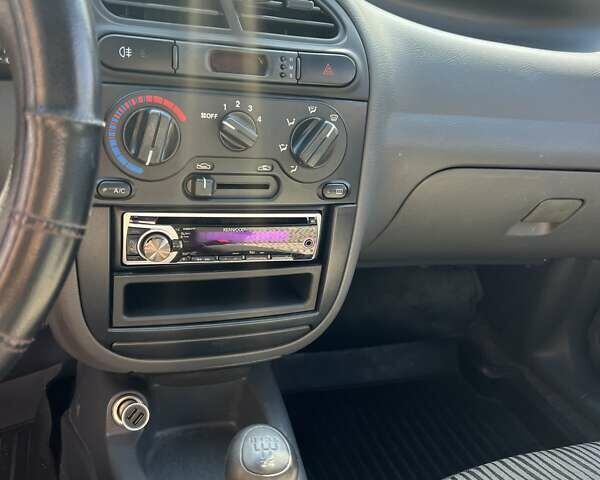 Червоний ЗАЗ Ланос, об'ємом двигуна 1.5 л та пробігом 125 тис. км за 3400 $, фото 5 на Automoto.ua