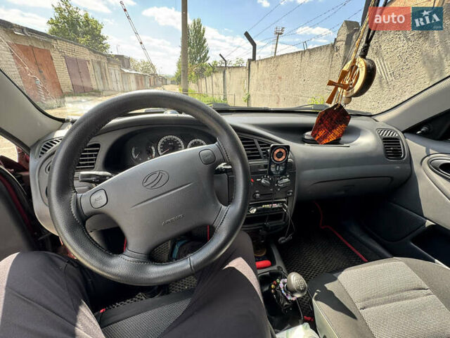 Красный ЗАЗ Ланос, объемом двигателя 1.5 л и пробегом 110 тыс. км за 4250 $, фото 9 на Automoto.ua