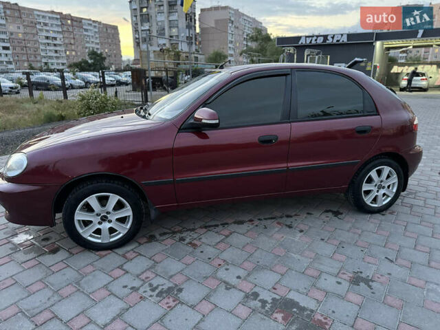 Красный ЗАЗ Ланос, объемом двигателя 1.5 л и пробегом 110 тыс. км за 4250 $, фото 1 на Automoto.ua