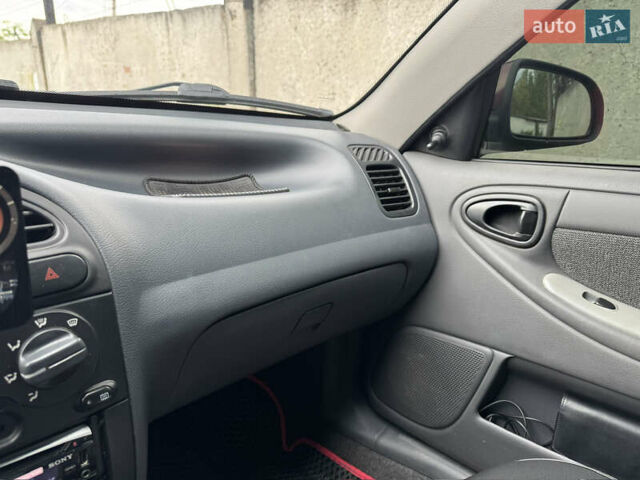 Красный ЗАЗ Ланос, объемом двигателя 1.5 л и пробегом 110 тыс. км за 4250 $, фото 7 на Automoto.ua