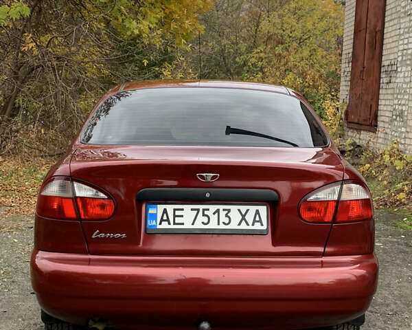 Красный ЗАЗ Ланос, объемом двигателя 1.5 л и пробегом 370 тыс. км за 2550 $, фото 4 на Automoto.ua