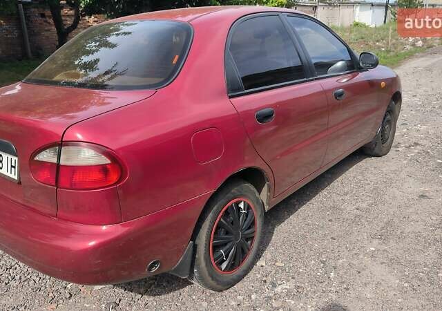 Червоний ЗАЗ Ланос, об'ємом двигуна 1.4 л та пробігом 212 тис. км за 2300 $, фото 2 на Automoto.ua