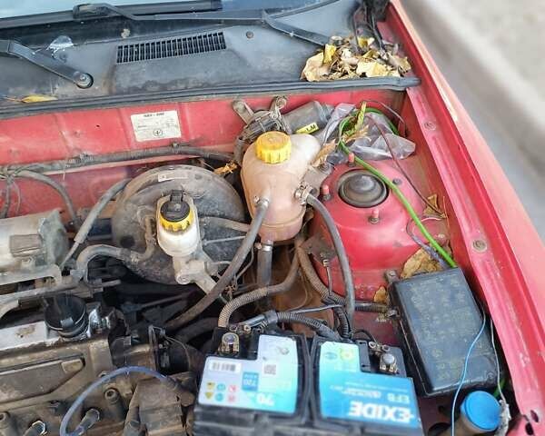 Червоний ЗАЗ Ланос, об'ємом двигуна 1.39 л та пробігом 250 тис. км за 850 $, фото 9 на Automoto.ua