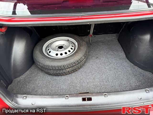Червоний ЗАЗ Ланос, об'ємом двигуна 1.4 л та пробігом 44 тис. км за 3700 $, фото 9 на Automoto.ua