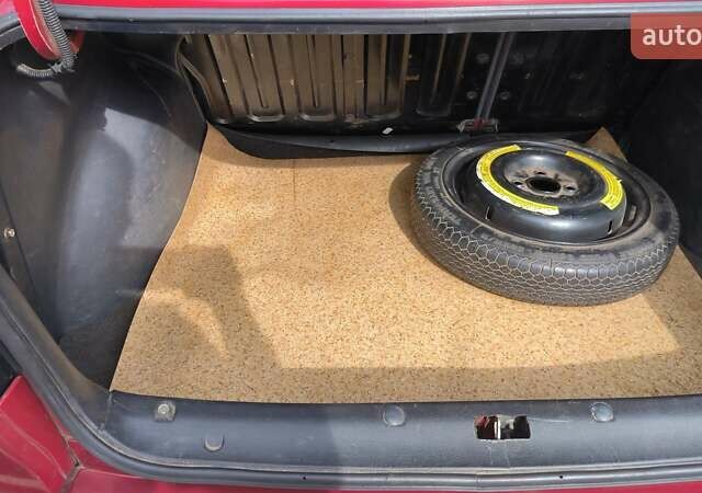 Червоний ЗАЗ Ланос, об'ємом двигуна 1.4 л та пробігом 212 тис. км за 2300 $, фото 7 на Automoto.ua