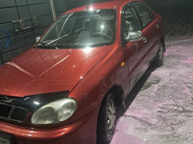 Красный ЗАЗ Ланос, объемом двигателя 1.4 л и пробегом 270 тыс. км за 1150 $, фото 4 на Automoto.ua