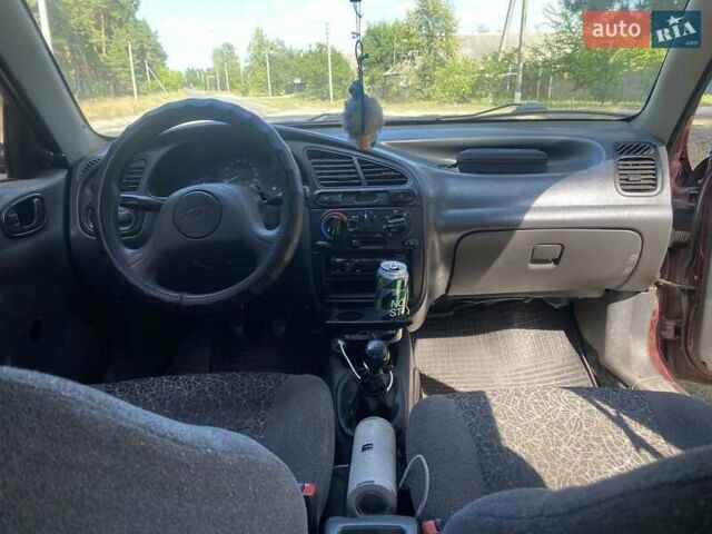 Червоний ЗАЗ Ланос, об'ємом двигуна 1.5 л та пробігом 206 тис. км за 2250 $, фото 4 на Automoto.ua