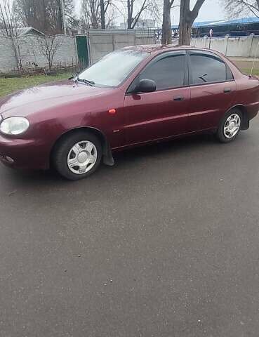 Красный ЗАЗ Ланос, объемом двигателя 1.5 л и пробегом 214 тыс. км за 2650 $, фото 1 на Automoto.ua