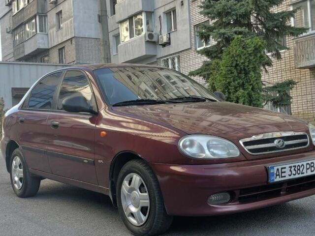 Красный ЗАЗ Ланос, объемом двигателя 1.5 л и пробегом 150 тыс. км за 2100 $, фото 2 на Automoto.ua