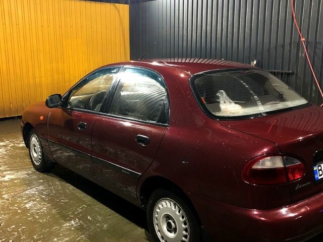 ЗАЗ Ланос 2009 в Диканьке на Automoto.ua Красный ЗАЗ Ланос, объемом двигателя 1.6 л и пробегом 161 тыс. км за 2299 $, фото 1 на Automoto.ua