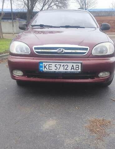 Красный ЗАЗ Ланос, объемом двигателя 1.5 л и пробегом 214 тыс. км за 2650 $, фото 2 на Automoto.ua