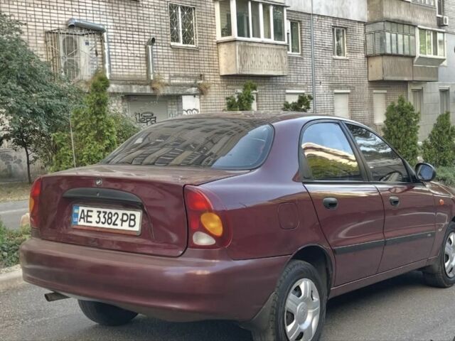 Красный ЗАЗ Ланос, объемом двигателя 1.5 л и пробегом 150 тыс. км за 2100 $, фото 3 на Automoto.ua