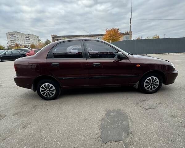 Красный ЗАЗ Ланос, объемом двигателя 1.5 л и пробегом 208 тыс. км за 3450 $, фото 3 на Automoto.ua