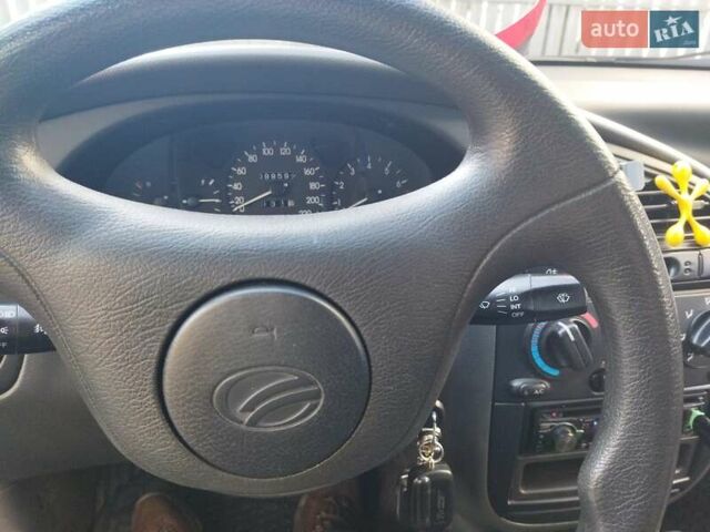 Червоний ЗАЗ Ланос, об'ємом двигуна 0 л та пробігом 99 тис. км за 3700 $, фото 9 на Automoto.ua