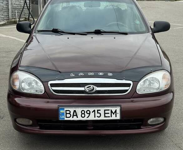 Красный ЗАЗ Ланос, объемом двигателя 1.5 л и пробегом 208 тыс. км за 3450 $, фото 1 на Automoto.ua