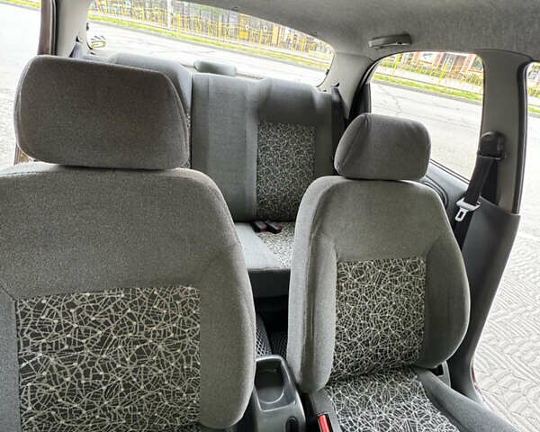 Красный ЗАЗ Ланос, объемом двигателя 1.5 л и пробегом 128 тыс. км за 3600 $, фото 7 на Automoto.ua