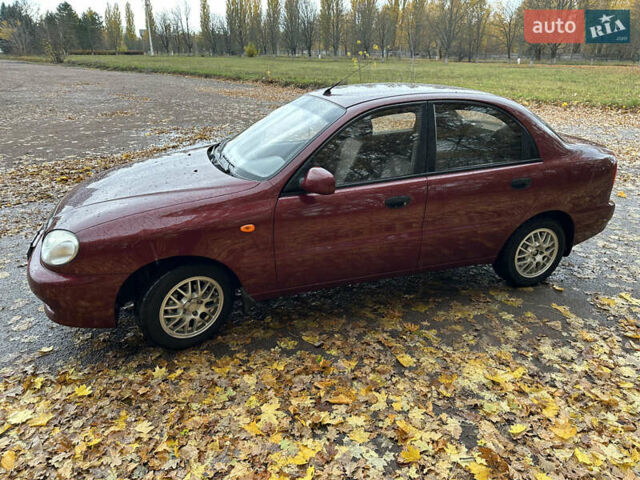 Красный ЗАЗ Ланос, объемом двигателя 1.5 л и пробегом 183 тыс. км за 3200 $, фото 2 на Automoto.ua