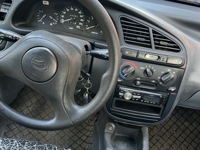 Красный ЗАЗ Ланос, объемом двигателя 1.5 л и пробегом 250 тыс. км за 1799 $, фото 2 на Automoto.ua