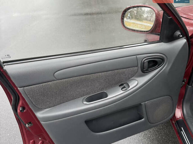 Красный ЗАЗ Ланос, объемом двигателя 1.5 л и пробегом 98 тыс. км за 3300 $, фото 12 на Automoto.ua