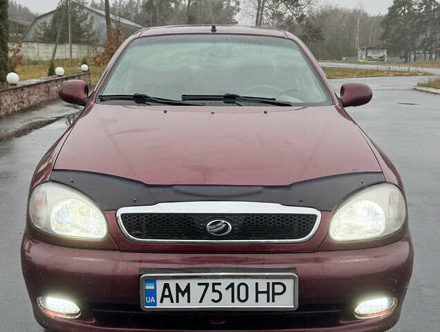 Красный ЗАЗ Ланос, объемом двигателя 1.5 л и пробегом 98 тыс. км за 3300 $, фото 2 на Automoto.ua