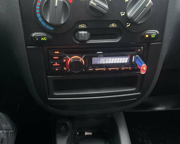 Красный ЗАЗ Ланос, объемом двигателя 1.5 л и пробегом 64 тыс. км за 3700 $, фото 10 на Automoto.ua