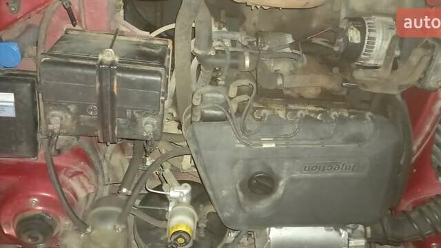 Красный ЗАЗ Ланос, объемом двигателя 1.39 л и пробегом 91 тыс. км за 3200 $, фото 1 на Automoto.ua