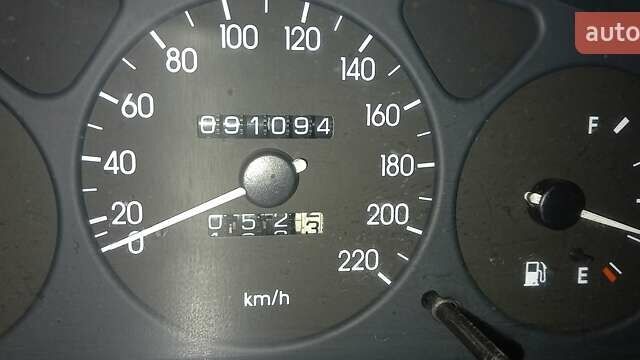 Красный ЗАЗ Ланос, объемом двигателя 1.39 л и пробегом 91 тыс. км за 3200 $, фото 4 на Automoto.ua