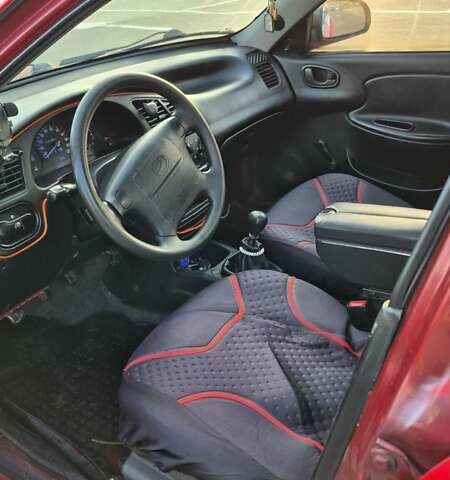 Красный ЗАЗ Ланос, объемом двигателя 1.5 л и пробегом 144 тыс. км за 2500 $, фото 8 на Automoto.ua