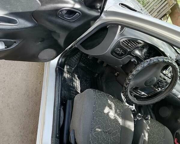 ЗАЗ Ланос, объемом двигателя 1.39 л и пробегом 206 тыс. км за 2000 $, фото 6 на Automoto.ua