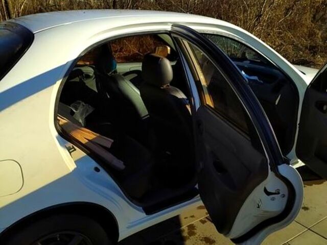 ЗАЗ Ланос, об'ємом двигуна 1.5 л та пробігом 173 тис. км за 3300 $, фото 2 на Automoto.ua