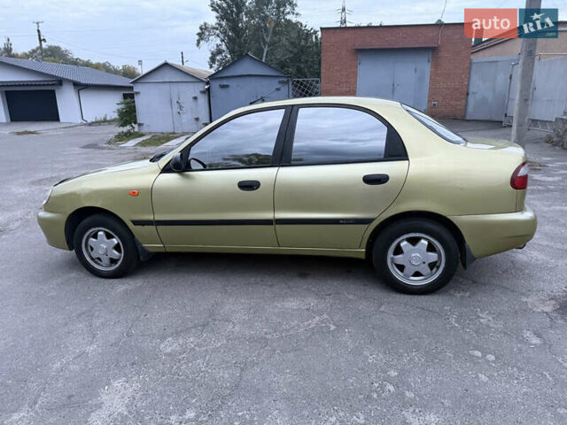 Желтый ЗАЗ Ланос, объемом двигателя 1.39 л и пробегом 126 тыс. км за 2100 $, фото 2 на Automoto.ua